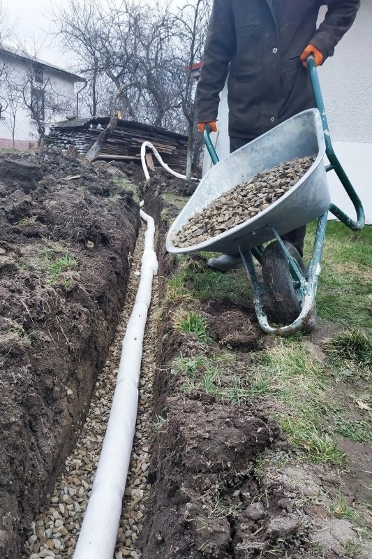 Installing Drainage Pipes